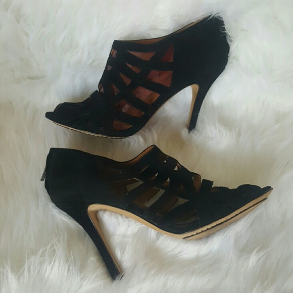 Michael Kors Shoes - Michael Kors Heels in Excellent Condition- Size 8